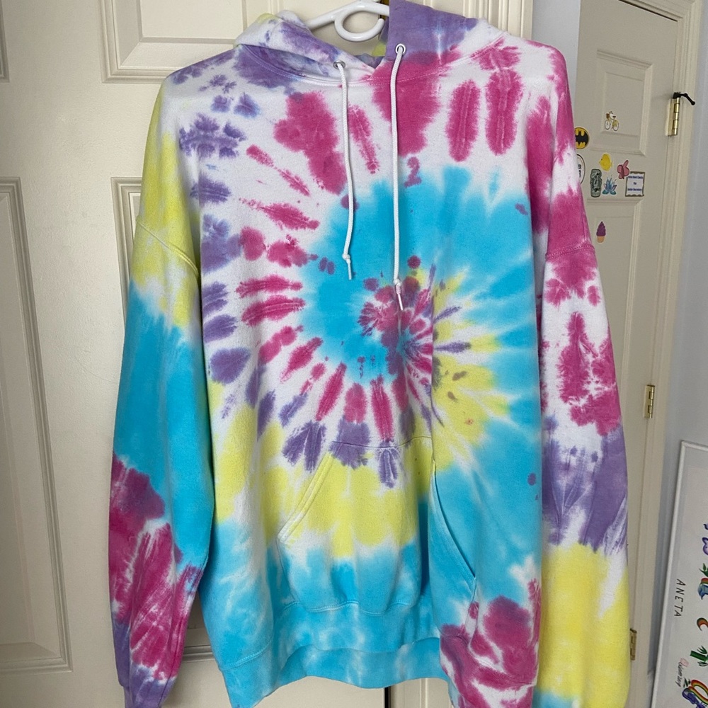 Rainbow tie-dye oversized hoodie